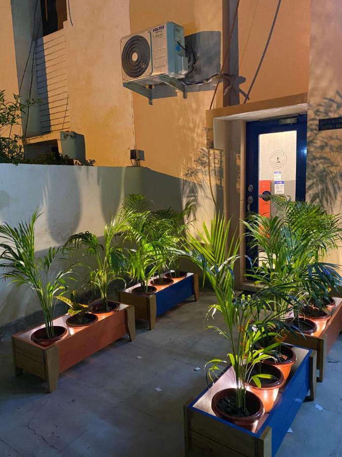 Backpackers Den Lucknow Exterior foto